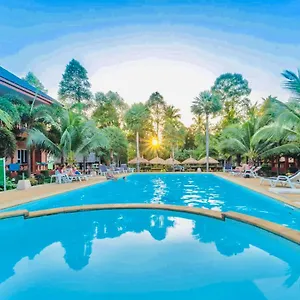 Peaceful , Long - Resort Ko Lanta